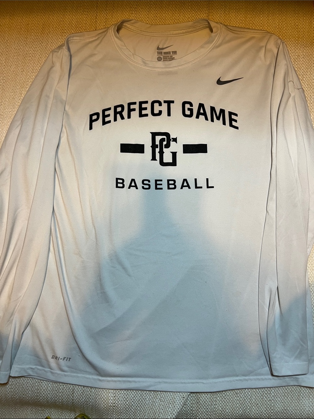 Nike Men’s Perfect Game Long Sleeve Baseball Tee - White/Black